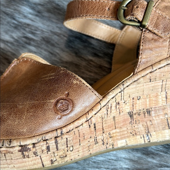 BORN Agnio Tan Leather Cork Wedge Ankle Strap Sandals Size 8.5 - Picture 10 of 10